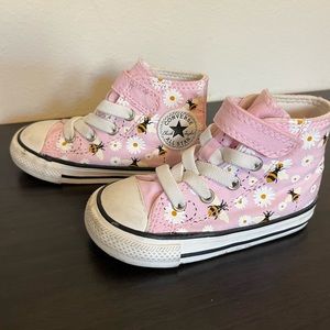 Converse Toddler Size 6c